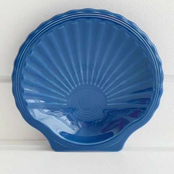 Fiesta Homer Laughlin Shell Plate Set Turquoise, White, and Lapis - Picture 4 of 14